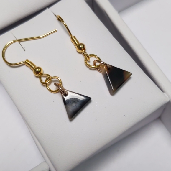 Gold Triangle earrings - Picture 7 of 9